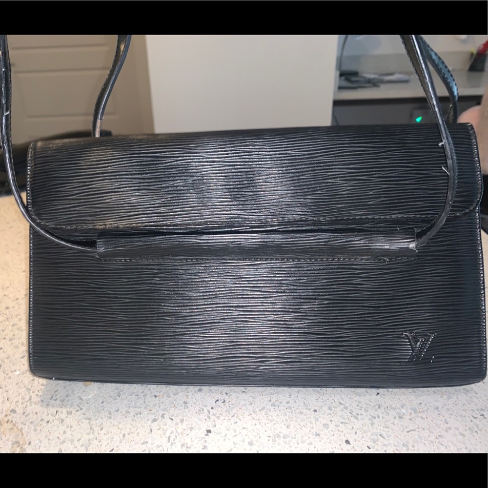 Louis Vuitton Dinard black Epi leather bag